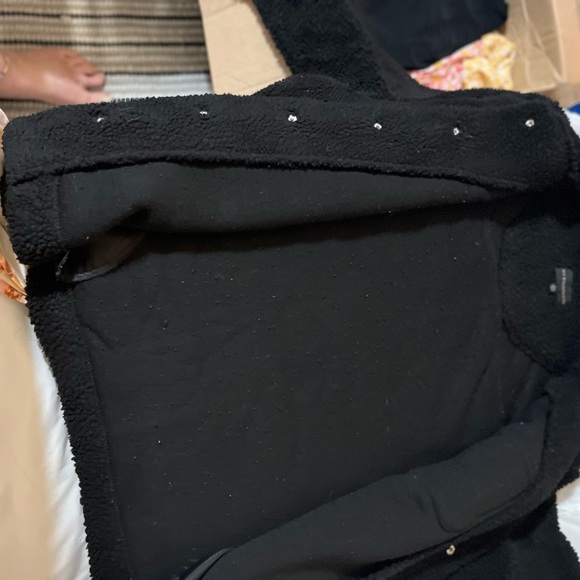 No Boundaries Fuzzy Coat - Picture 3 of 8